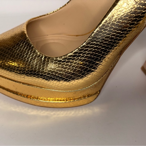 Gold Slingback Heels - Picture 6 of 10